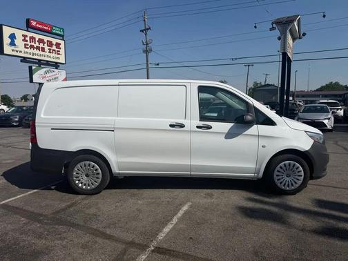 Arctic White 2020 Mercedes-Benz Metris Base