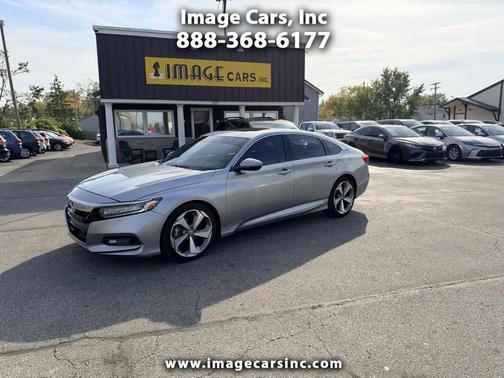 Lunar Silver Metallic 2018 Honda Accord Touring 2.0T