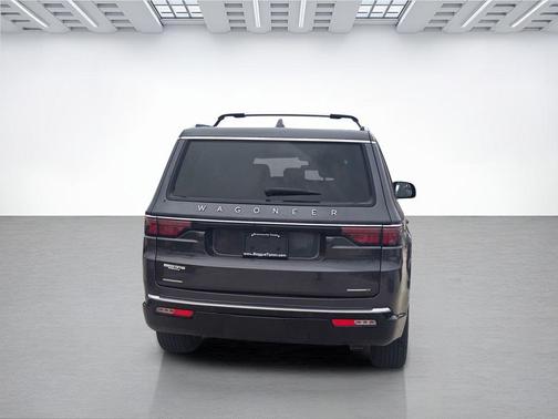 Baltic Gray Metallic Clearcoat 2022 Jeep Wagoneer Series I 4x4