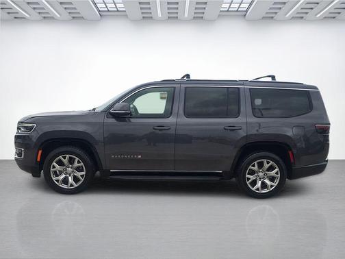 Baltic Gray Metallic Clearcoat 2022 Jeep Wagoneer Series I 4x4