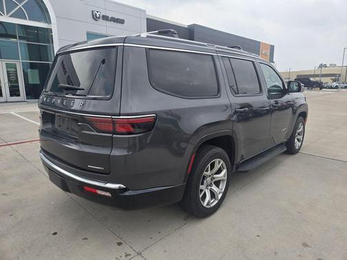 Baltic Gray Metallic Clearcoat 2022 Jeep Wagoneer Series I 4x4