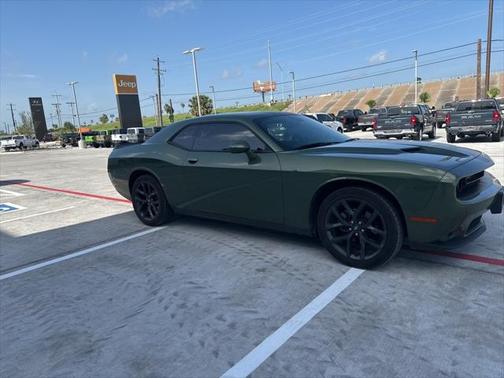 2021 Dodge Challenger SXT