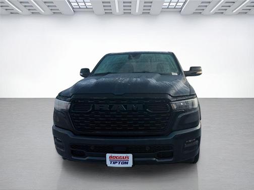 Granite Crystal Metallic Clearcoat 2026 RAM 1500 Big Horn/Lone Star
