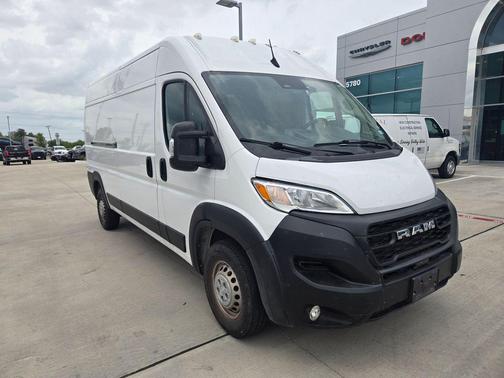 Bright White Clearcoat 2025 RAM ProMaster 2500 Tradesman