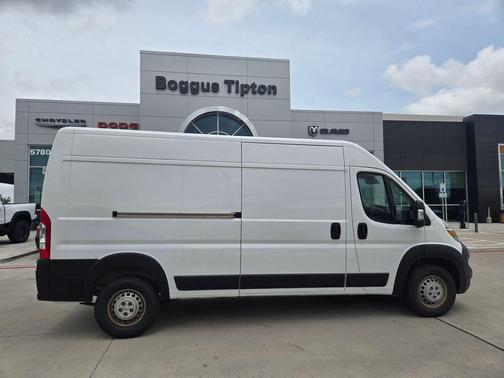 Bright White Clearcoat 2025 RAM ProMaster 2500 Tradesman