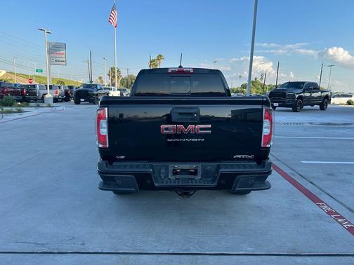 2022 GMC Canyon AT4