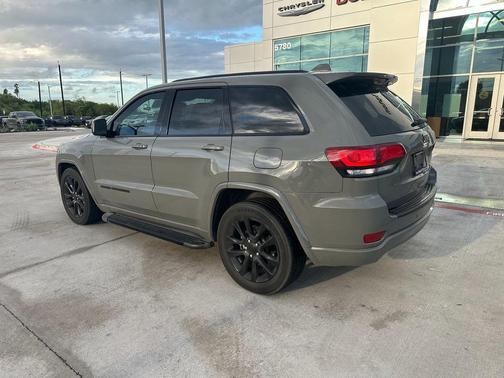 2021 Jeep Grand Cherokee Laredo