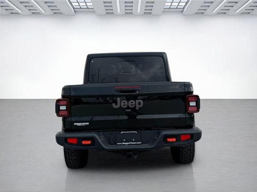 Black Clearcoat 2026 Jeep Gladiator Mojave X 4x4