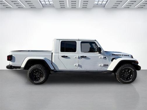 2025 Jeep Gladiator High Tide