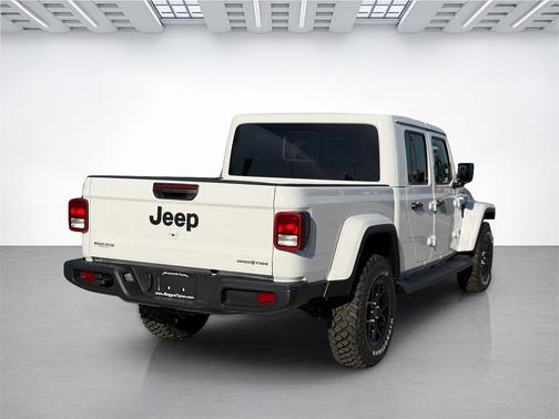 2025 Jeep Gladiator High Tide