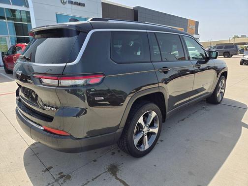 Rocky Mountain Pearlcoat 2023 Jeep Grand Cherokee L Limited
