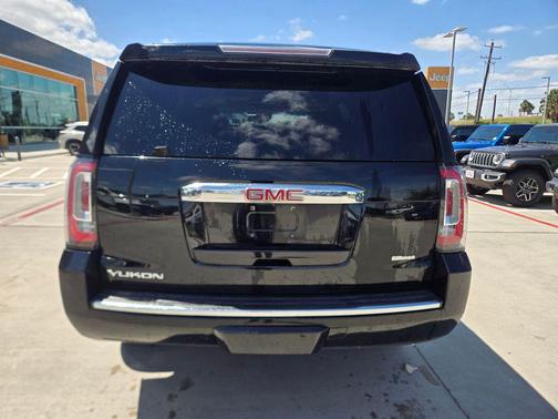 Onyx Black 2016 GMC Yukon Denali
