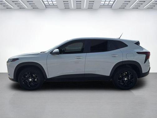 Summit White 2024 Chevrolet Trax LS