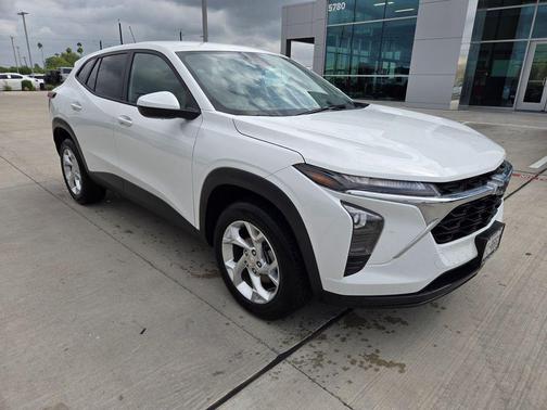 Summit White 2024 Chevrolet Trax LS