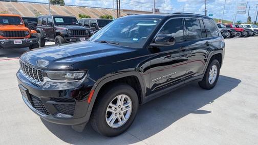 2023 Jeep Grand Cherokee Laredo