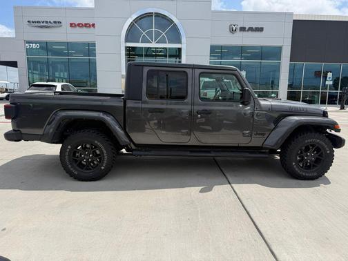 2024 Jeep Gladiator Willys
