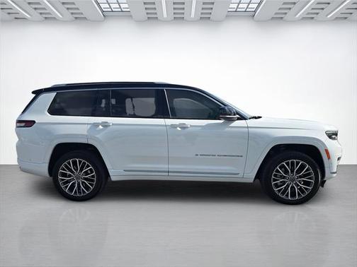 2023 Jeep Grand Cherokee L Summit Reserve