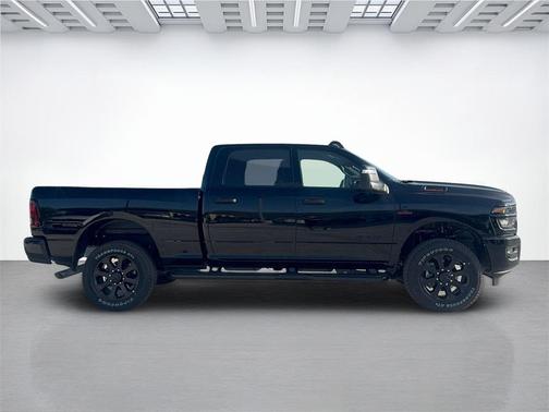 2025 RAM 2500 Lone Star Crew Cab 4x4 6'4' Box