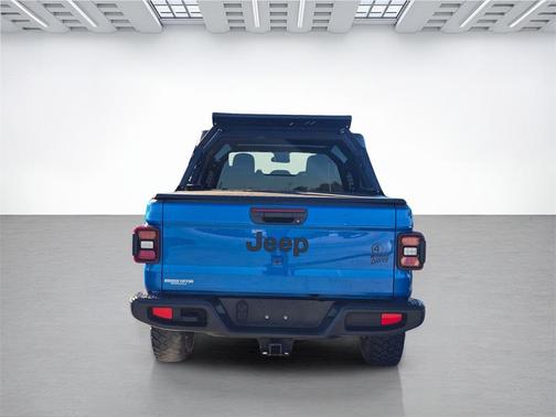 2024 Jeep Gladiator Willys