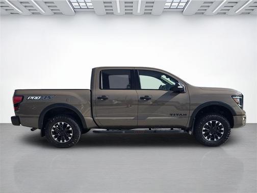 2023 Nissan Titan PRO-4X