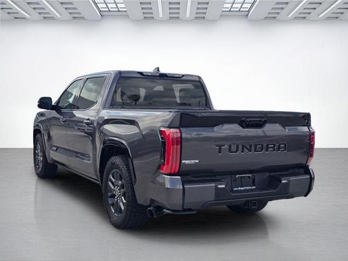 2023 Toyota Tundra Hybrid Platinum