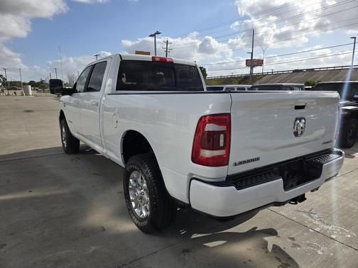2024 RAM 2500 Laramie Crew Cab 4x4 6'4' Box