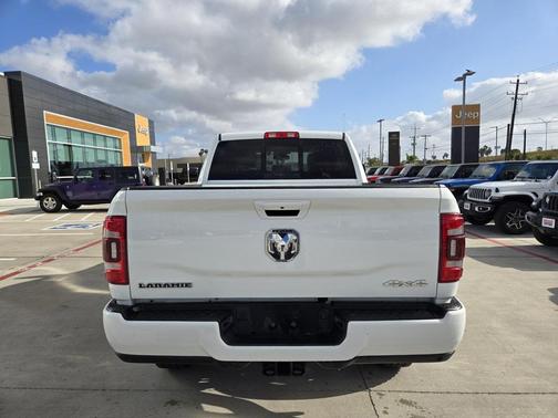 2024 RAM 2500 Laramie Crew Cab 4x4 6'4' Box