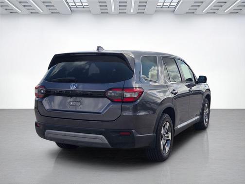 Obsidian Blue Pearl 2023 Honda Pilot 2WD EX-L 8 Passenger