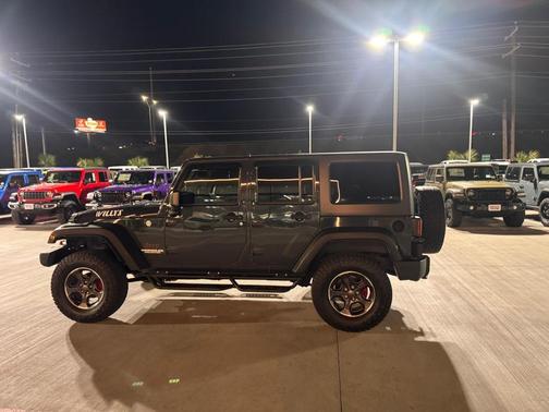 2017 Jeep Wrangler Unlimited Willy Wheeler 4x4