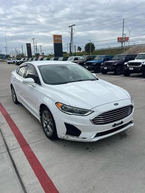 2020 Ford Fusion SEL