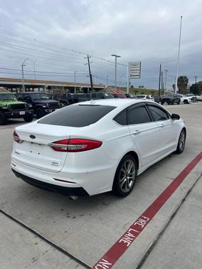 2020 Ford Fusion SEL