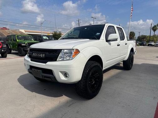 Glacier White 2019 Nissan Frontier PRO-4X