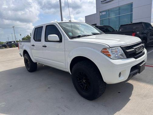 Glacier White 2019 Nissan Frontier PRO-4X