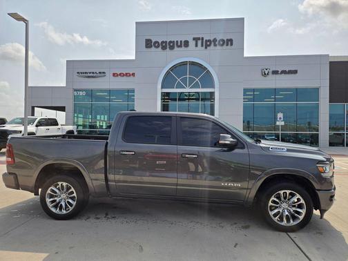 Granite Crystal Metallic Clearcoat 2022 RAM 1500 Laramie