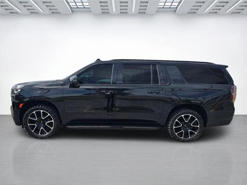 2022 Chevrolet Suburban RST
