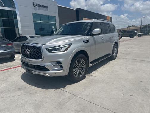 2022 INFINITI QX80 Luxe