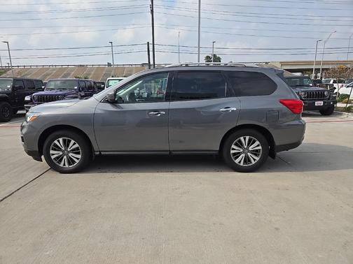 2020 Nissan Pathfinder SV 2WD