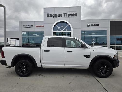 2024 RAM 1500 Classic Warlock Crew Cab 4x2 5'7' Box