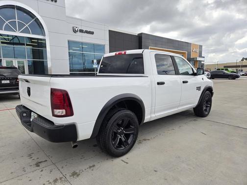 2024 RAM 1500 Classic Warlock Crew Cab 4x2 5'7' Box