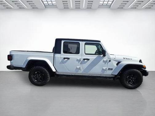 2023 Jeep Gladiator Willys 4x4
