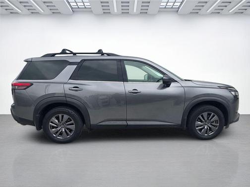 Gun Metallic 2022 Nissan Pathfinder SV 2WD