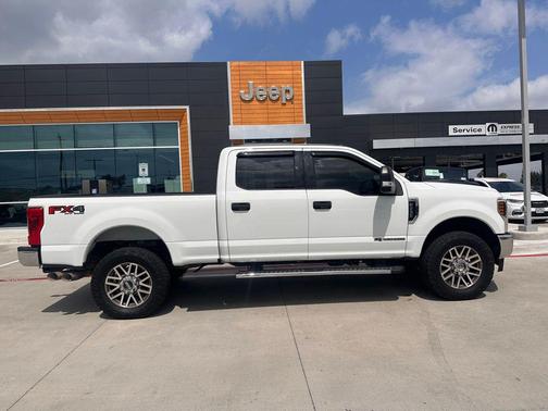 Oxford White 2018 Ford F-250 XLT