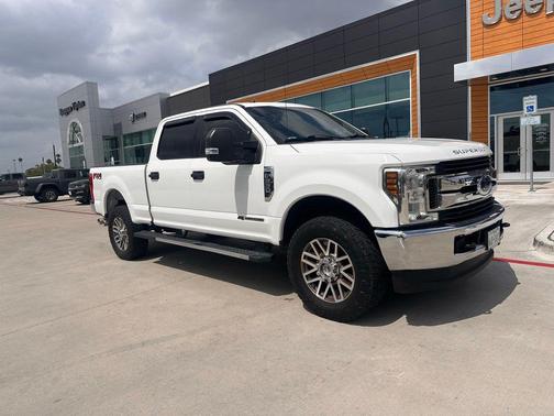 Oxford White 2018 Ford F-250 XLT