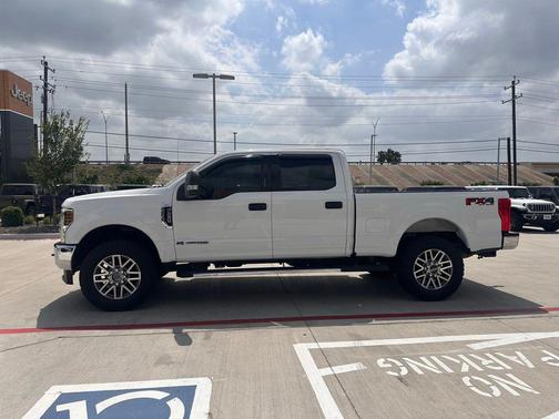 Oxford White 2018 Ford F-250 XLT
