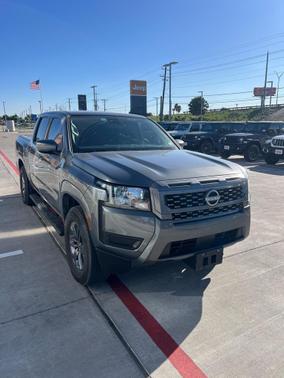 2025 Nissan Frontier SV