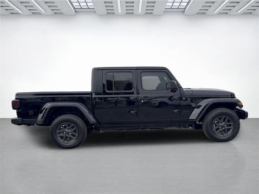 2024 Jeep Gladiator Sport S
