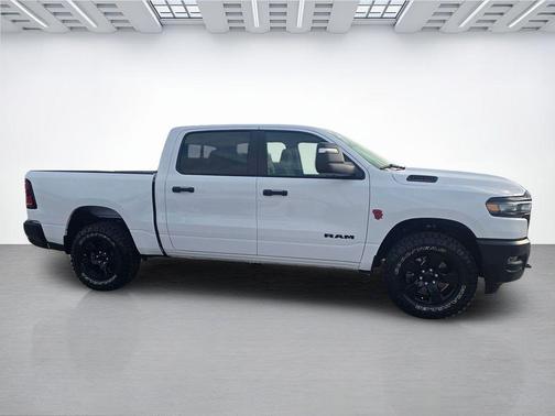 2026 RAM 1500 Warlock Crew Cab 4x4 5'7' Box