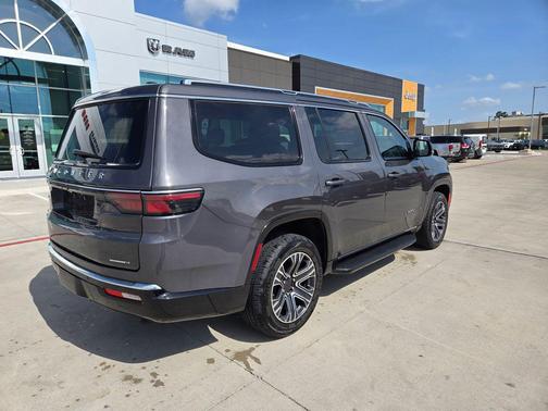 2024 Jeep Wagoneer Series II 4x2