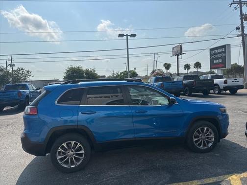 2022 Jeep Cherokee Latitude Lux