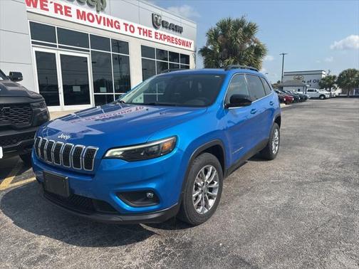 2022 Jeep Cherokee Latitude Lux